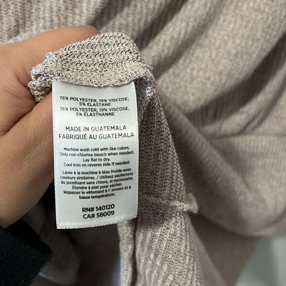 STELLA & DOT (NWT) Oatmeal Asymmetrical, Off Shoulder Long Sleeve Top, Size XL - Picture 7 of 7